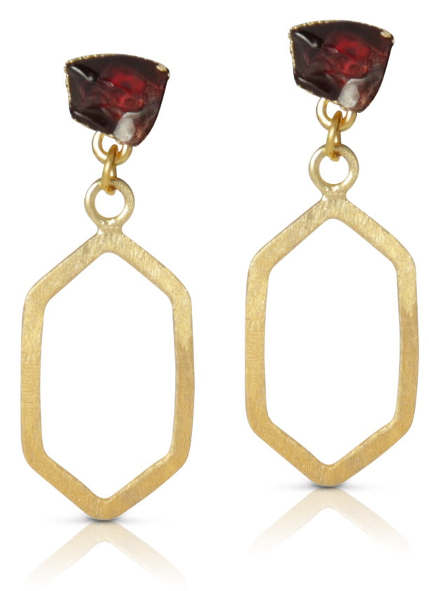 Mila Garnet Earring